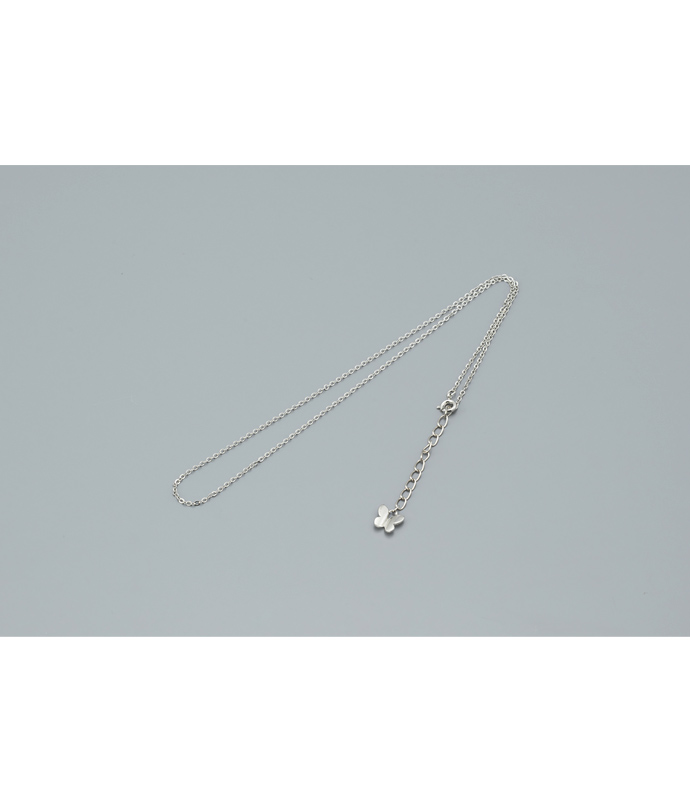 ネックレス（バタフライ）シルバー