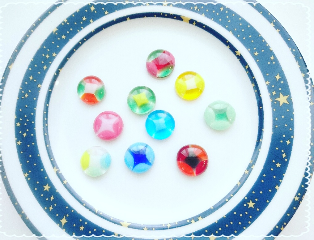 ガラスフュージングのアクセサリー キルンアート